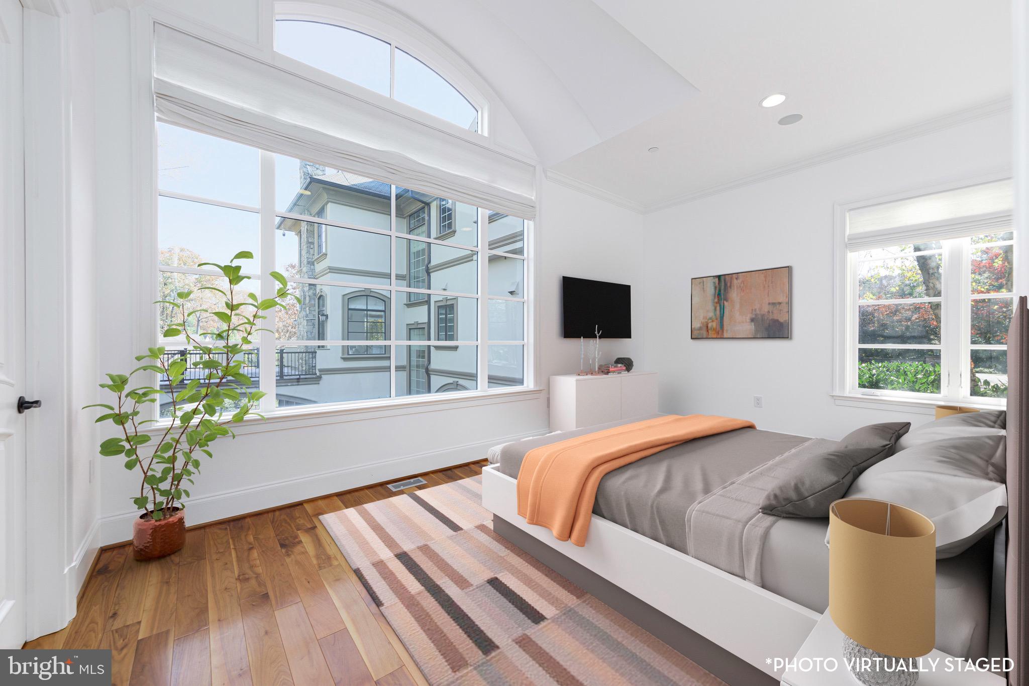 8710 Fernwood Road Bethesda, MD 20817 - Photo 26 of 40 Guest House Bedroom (Virtually staged)
