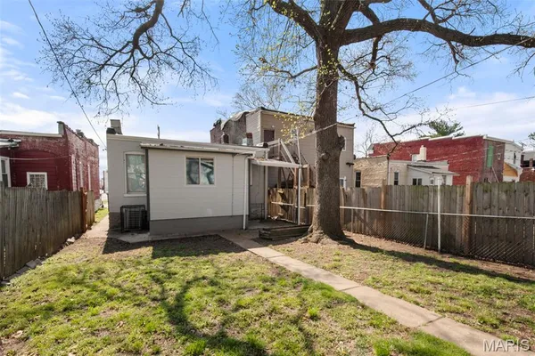 $160,000 | 7205 Pennsylvania Avenue, St. Louis, MO 63111