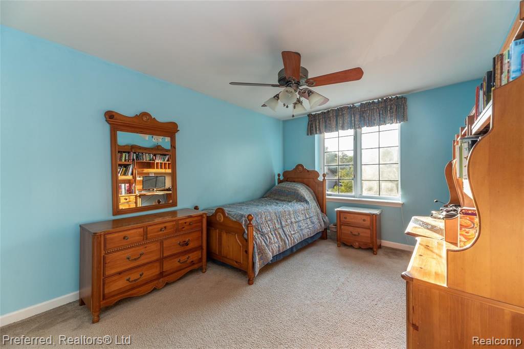 31170 Country Ridge Circle Farmington Hills, MI 48331 - Photo 34 of 56
