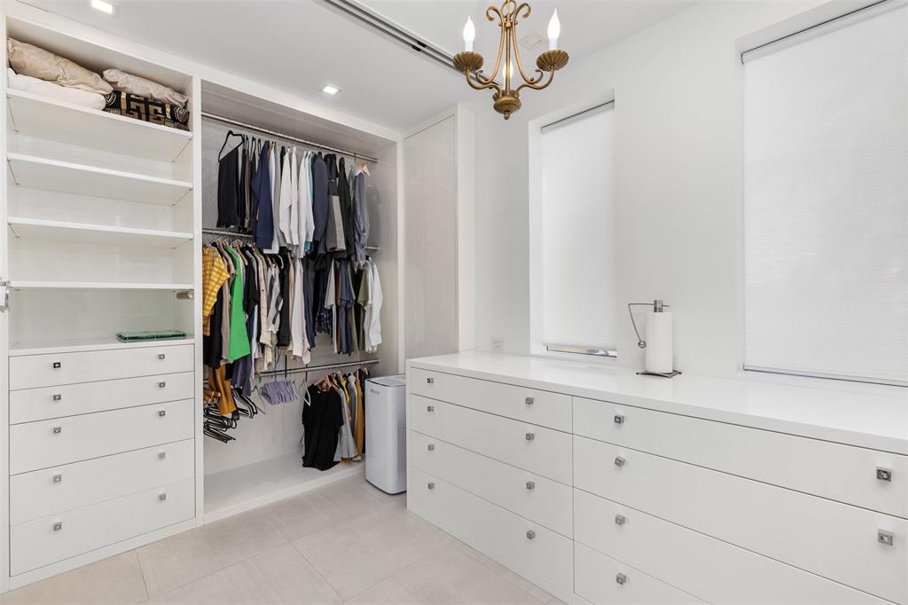 2140 North Ocean Boulevard, Unit V Fort Lauderdale, FL 33305 - Photo 50 of 63 Huge Walk-In Closet