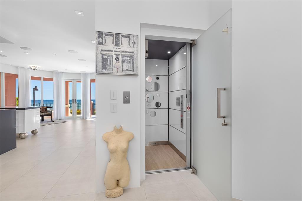 2140 North Ocean Boulevard, Unit V Fort Lauderdale, FL 33305 - Photo 9 of 63 a view of a hallway with seating area