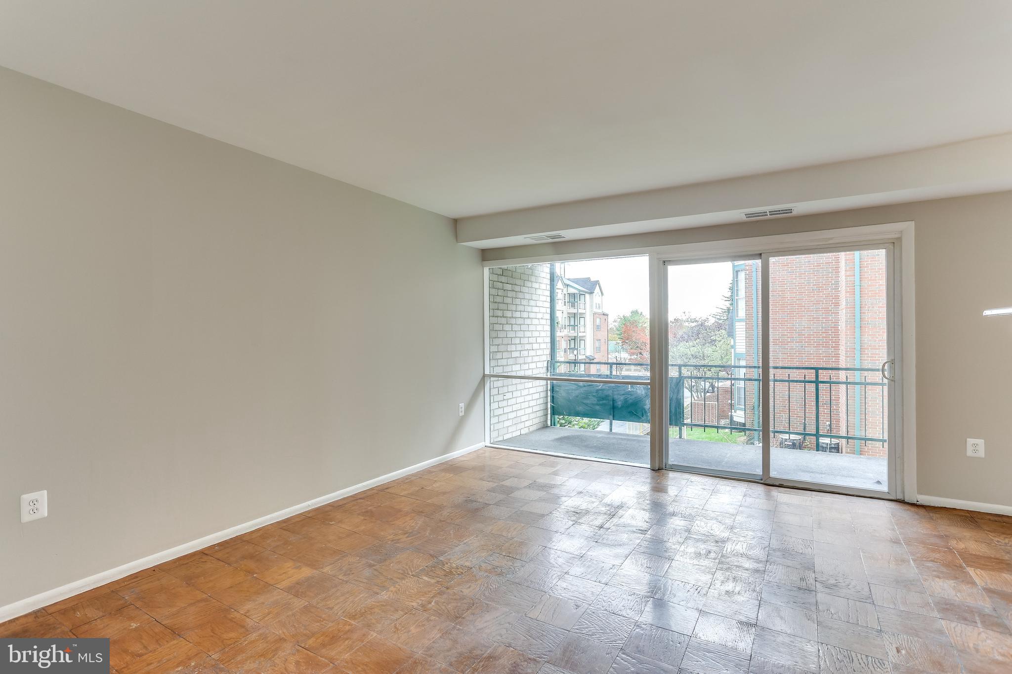 9278 Adelphi Road, Unit 203 Hyattsville, MD 20783 - Photo 14 of 27