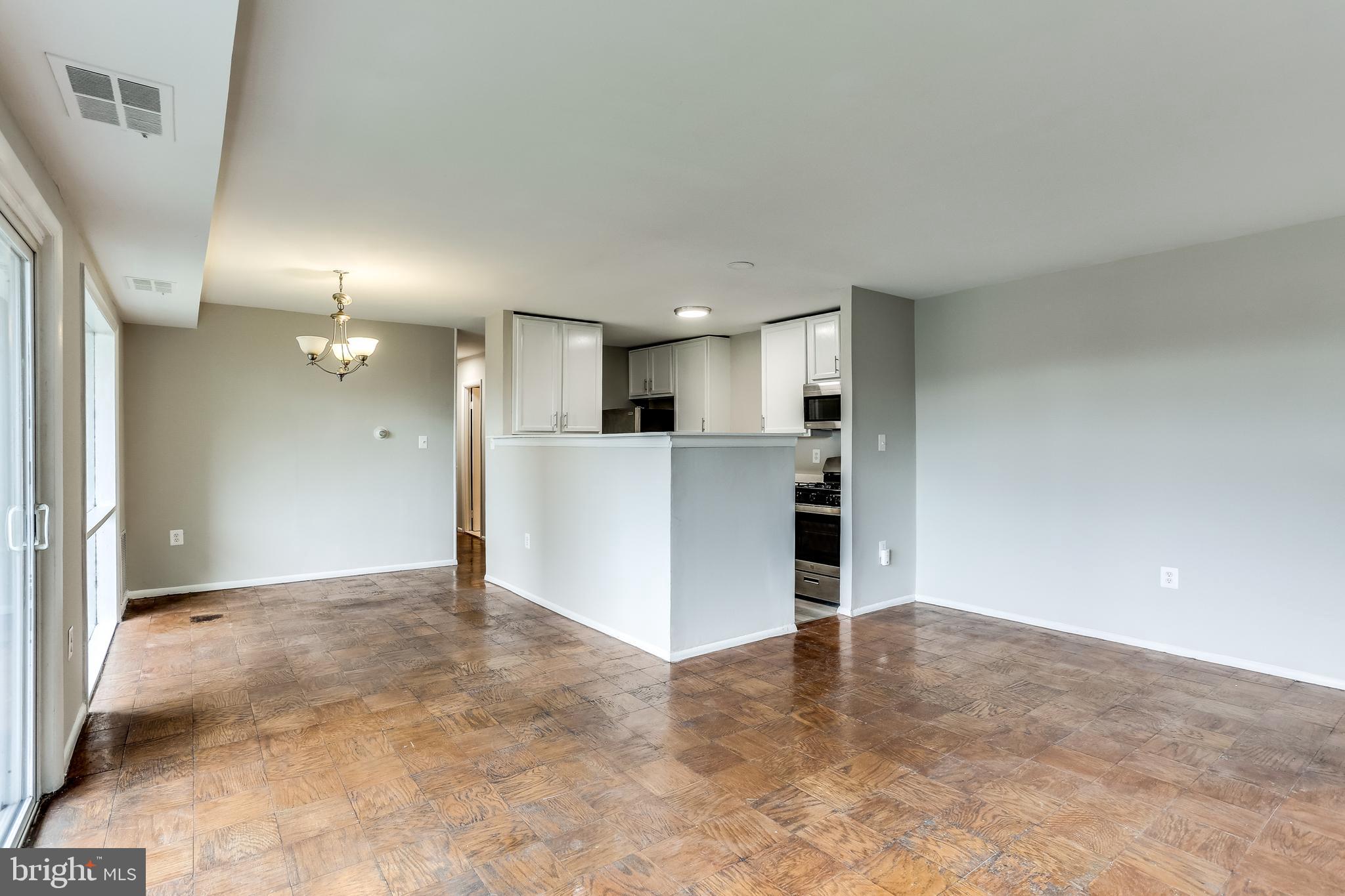 9278 Adelphi Road, Unit 203 Hyattsville, MD 20783 - Photo 8 of 27