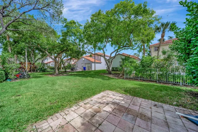 $689,000 | 1653 Southwest 158th Terrace, Pembroke Pines, FL 33027