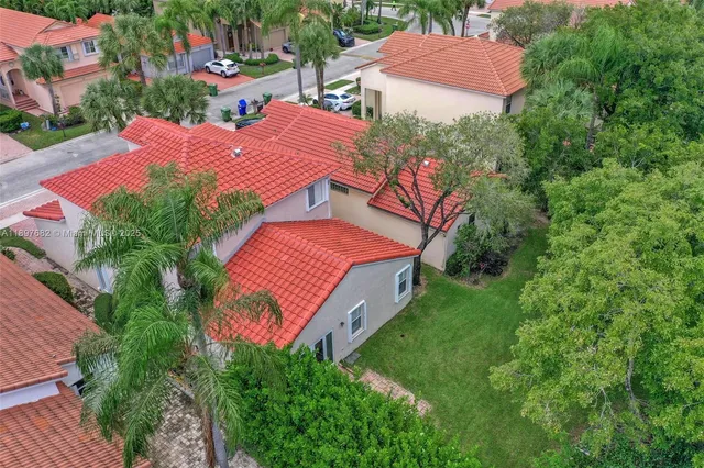 $689,000 | 1653 Southwest 158th Terrace, Pembroke Pines, FL 33027