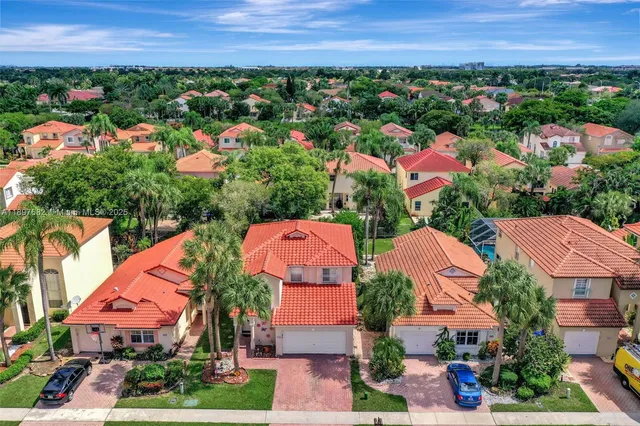 $689,000 | 1653 Southwest 158th Terrace, Pembroke Pines, FL 33027