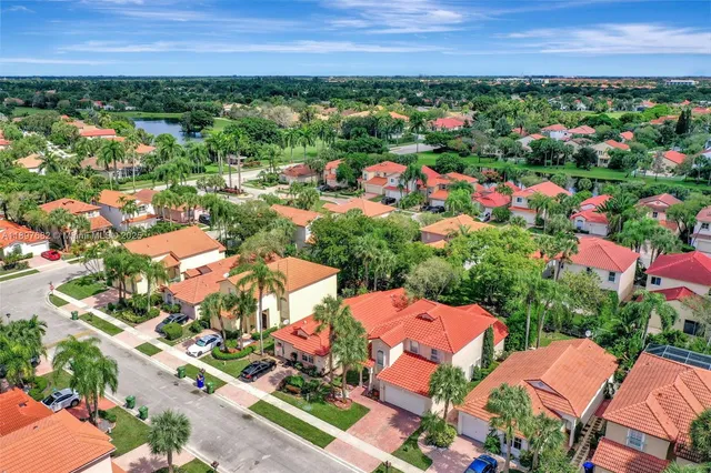 $689,000 | 1653 Southwest 158th Terrace, Pembroke Pines, FL 33027