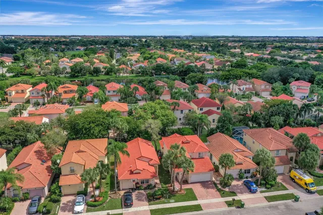 $689,000 | 1653 Southwest 158th Terrace, Pembroke Pines, FL 33027