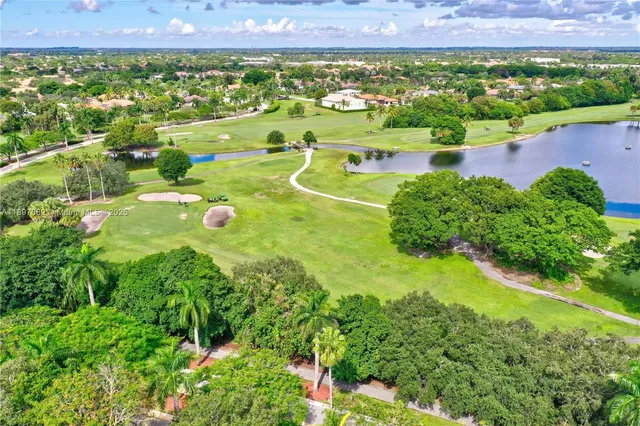 $689,000 | 1653 Southwest 158th Terrace, Pembroke Pines, FL 33027