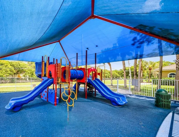 $689,000 | 1653 Southwest 158th Terrace, Pembroke Pines, FL 33027