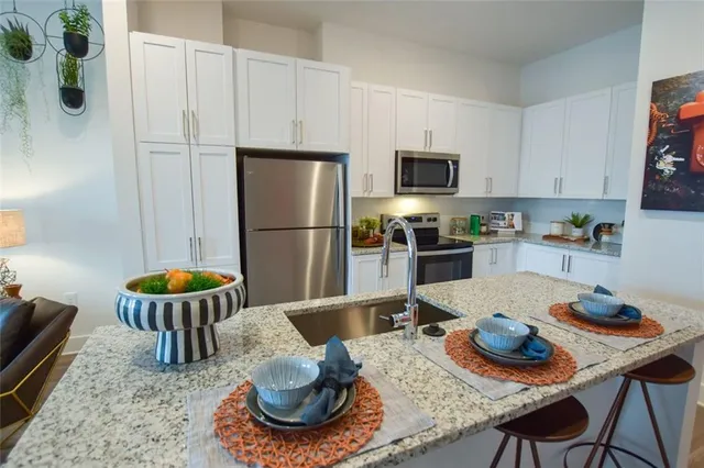 $3,220 | 2620 Mall Of Georgia Boulevard, Unit C1, Buford, GA 30519