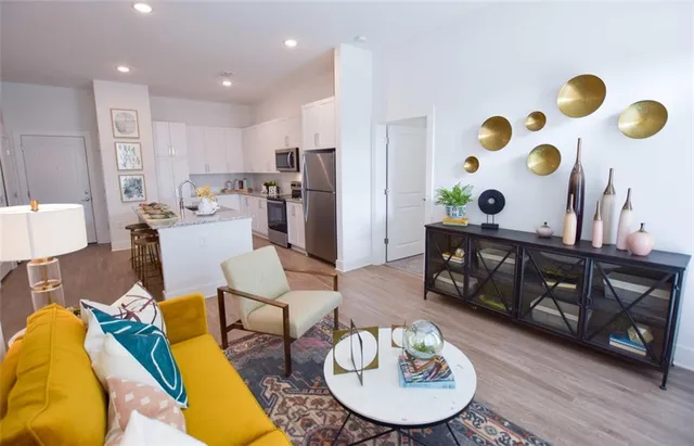 $3,220 | 2620 Mall Of Georgia Boulevard, Unit C1, Buford, GA 30519