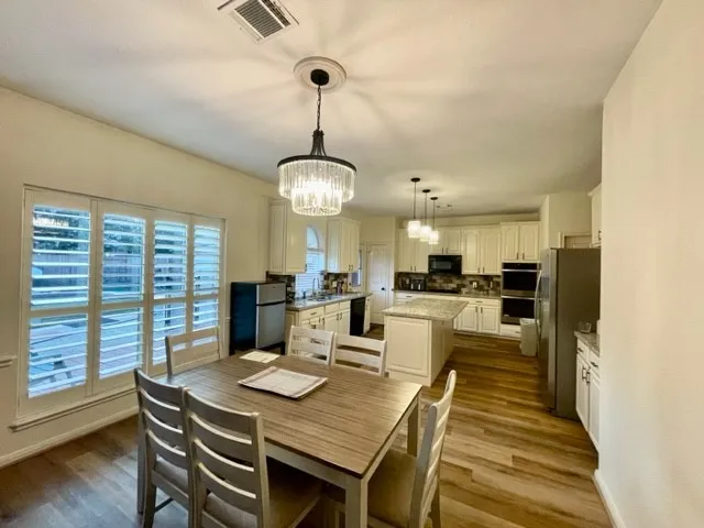 $3,500 | 3602 Garrettsville Drive, Pearland, TX 77584