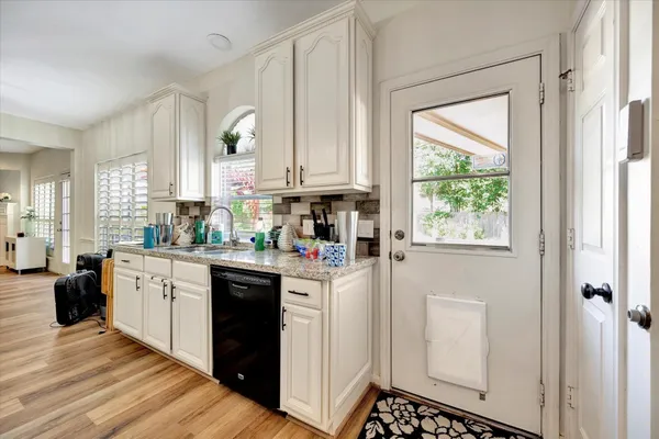 $3,500 | 3602 Garrettsville Drive, Pearland, TX 77584
