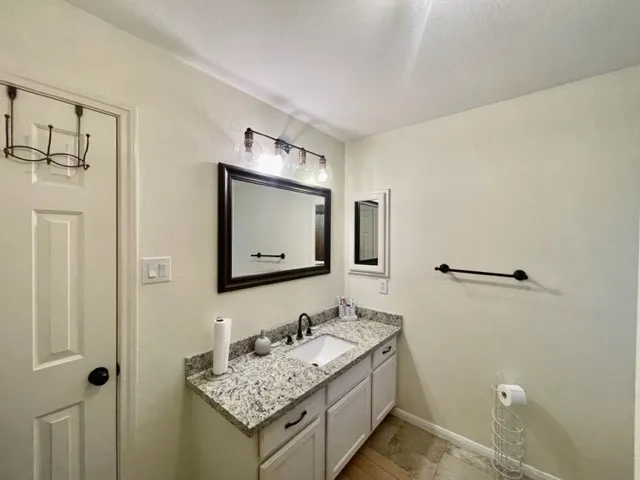 $3,500 | 3602 Garrettsville Drive, Pearland, TX 77584