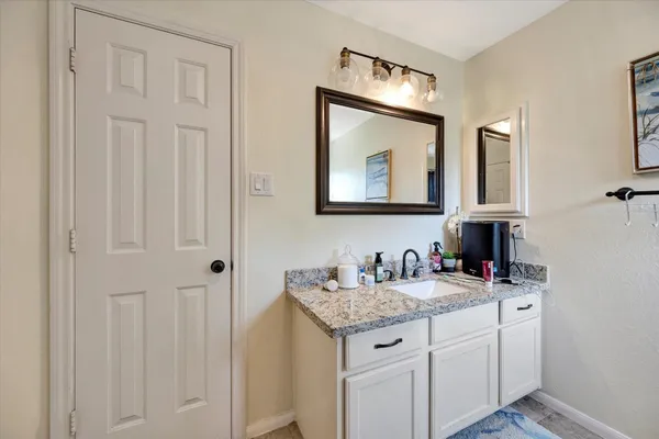 $3,500 | 3602 Garrettsville Drive, Pearland, TX 77584