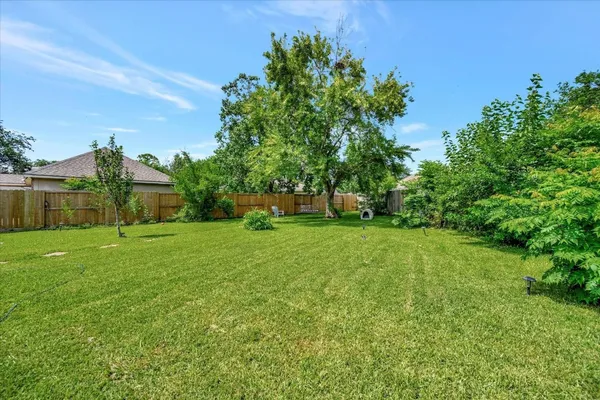 $3,500 | 3602 Garrettsville Drive, Pearland, TX 77584