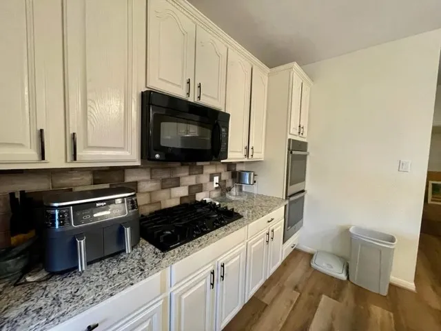 $3,500 | 3602 Garrettsville Drive, Pearland, TX 77584