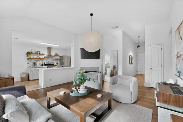 $385,000 | 2511 Ashley Way, Austin, TX 78744