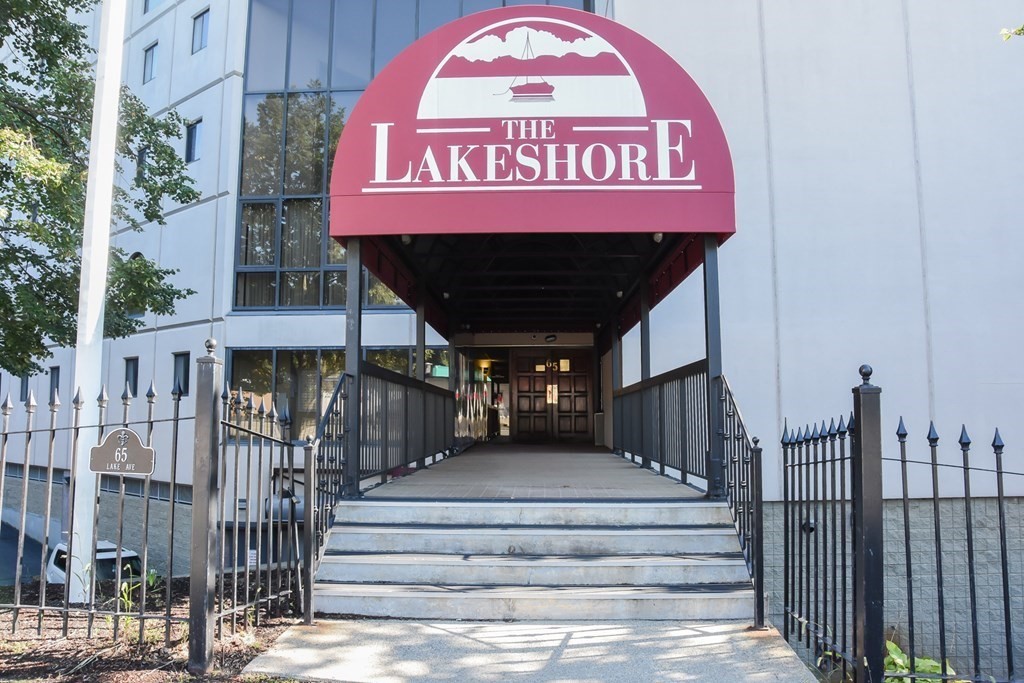 65 Lake Avenue, Unit 220 Worcester, MA 01604 - Photo 1 of 40