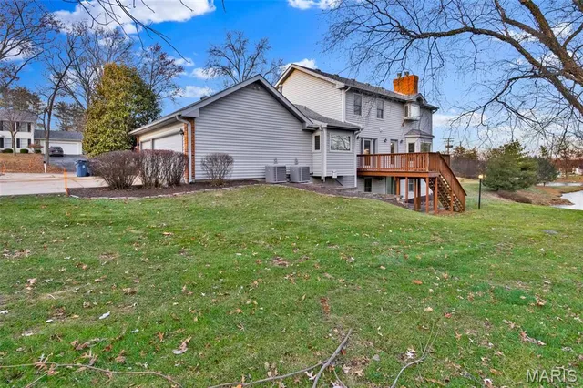 $675,000 | 15142 Highcroft Drive, Chesterfield, MO 63017