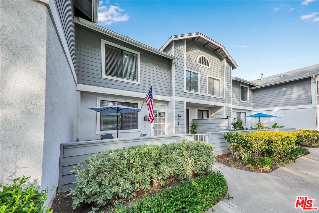 23 Remington Irvine, CA 92620 - Photo 2 of 28