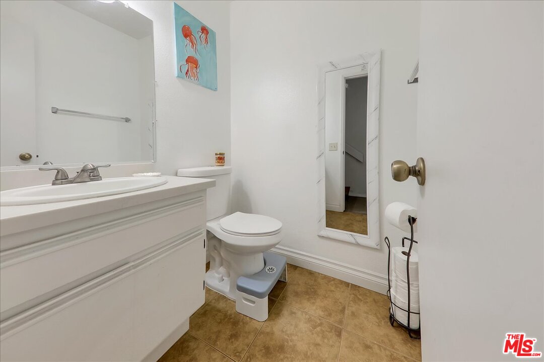 23 Remington Irvine, CA 92620 - Photo 14 of 28