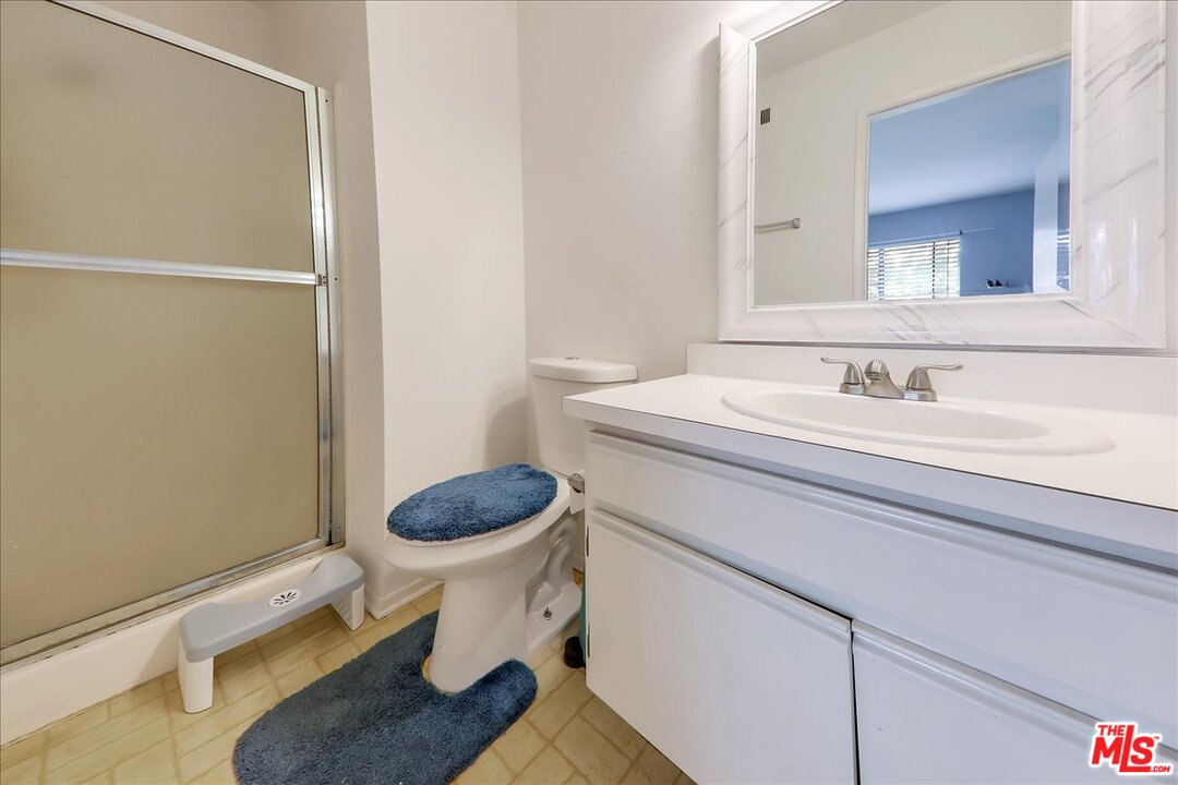 23 Remington Irvine, CA 92620 - Photo 18 of 28