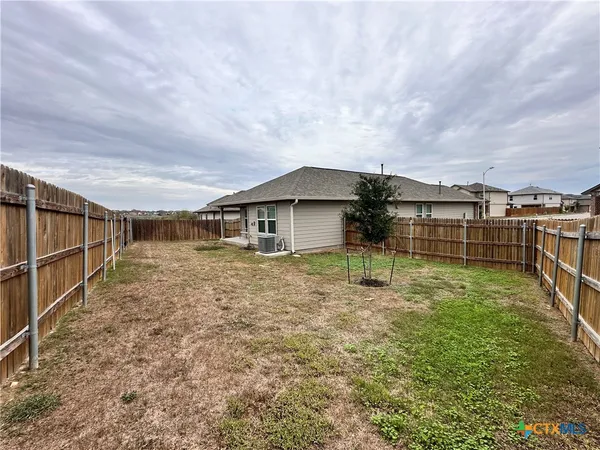 $1,750 | 101 Calgary Lane, San Marcos, TX 78666