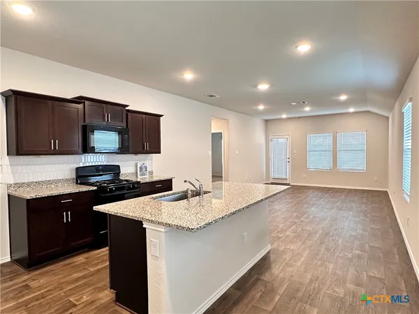 $1,750 | 101 Calgary Lane, San Marcos, TX 78666