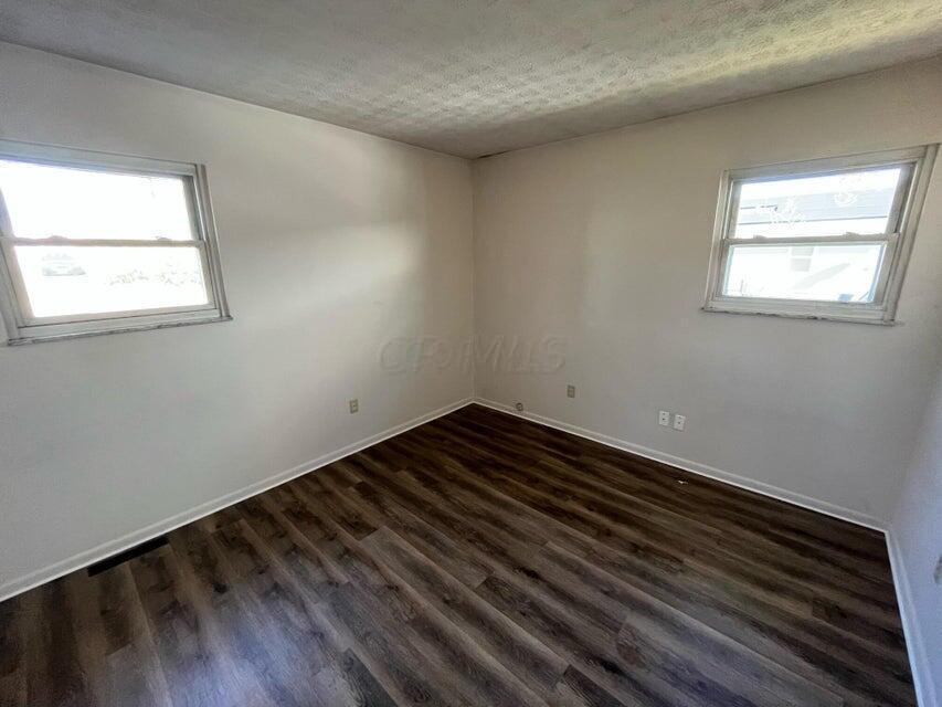 34 Eaton Street Delaware, OH 43015 - Photo 9 of 11 Bedroom