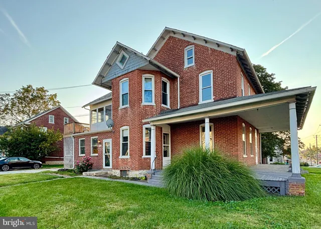 $364,000 | 3088 Lincoln Highway East, Paradise, PA 17562