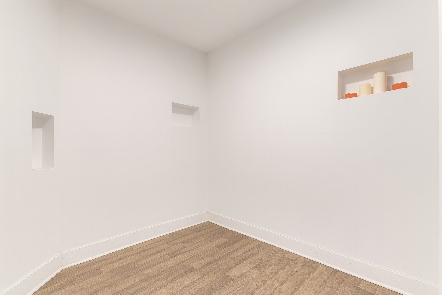 309 Harris Street Madison, TN 37115 - Photo 12 of 52 a view of a small space with wooden floor