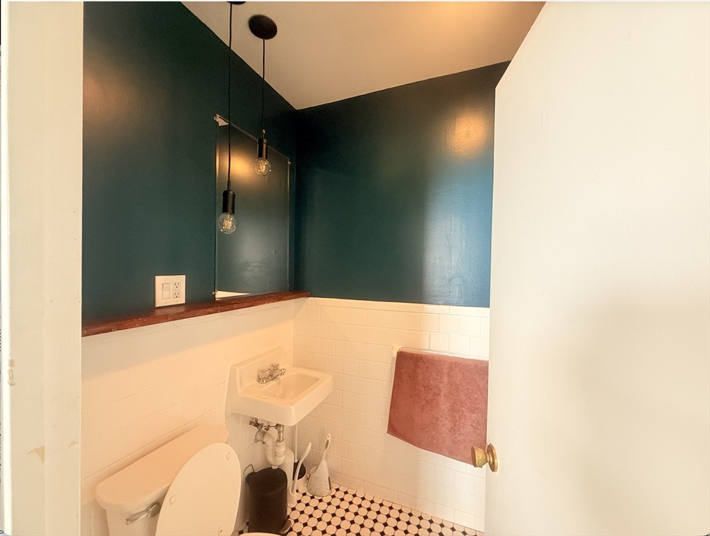 278 Harvard Street, Unit 8 Cambridge, MA 02139 - Photo 14 of 15