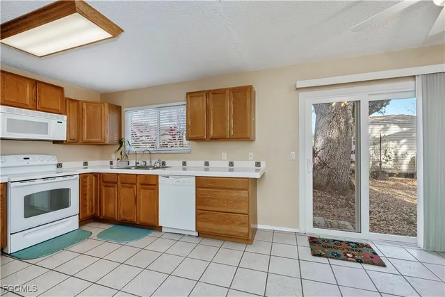 $1,800 | 4001 East Sunflower Circle, LaBelle, FL 33935