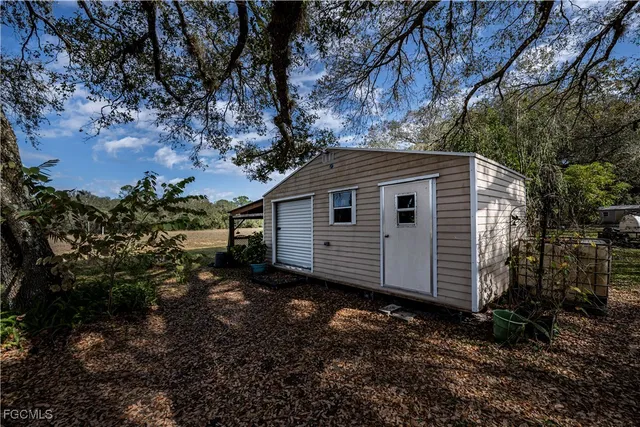 $1,800 | 4001 East Sunflower Circle, LaBelle, FL 33935