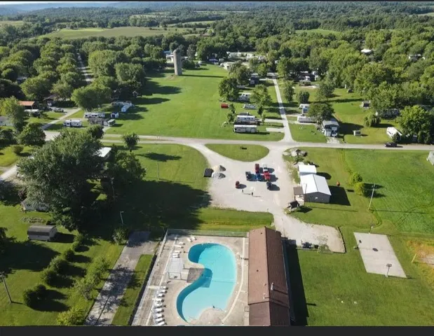 $28,000 | 15040 Lakeshore Boulevard, Brookville, IN 47012