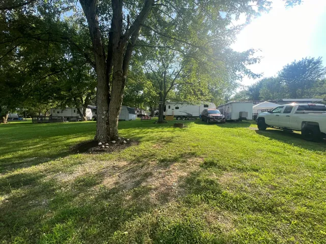 $28,000 | 15040 Lakeshore Boulevard, Brookville, IN 47012