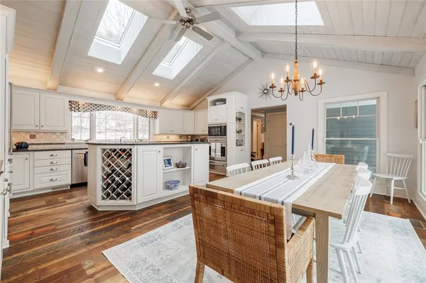 $3,395,000 | 6985 State Rte 21, South Bristol, NY 14512