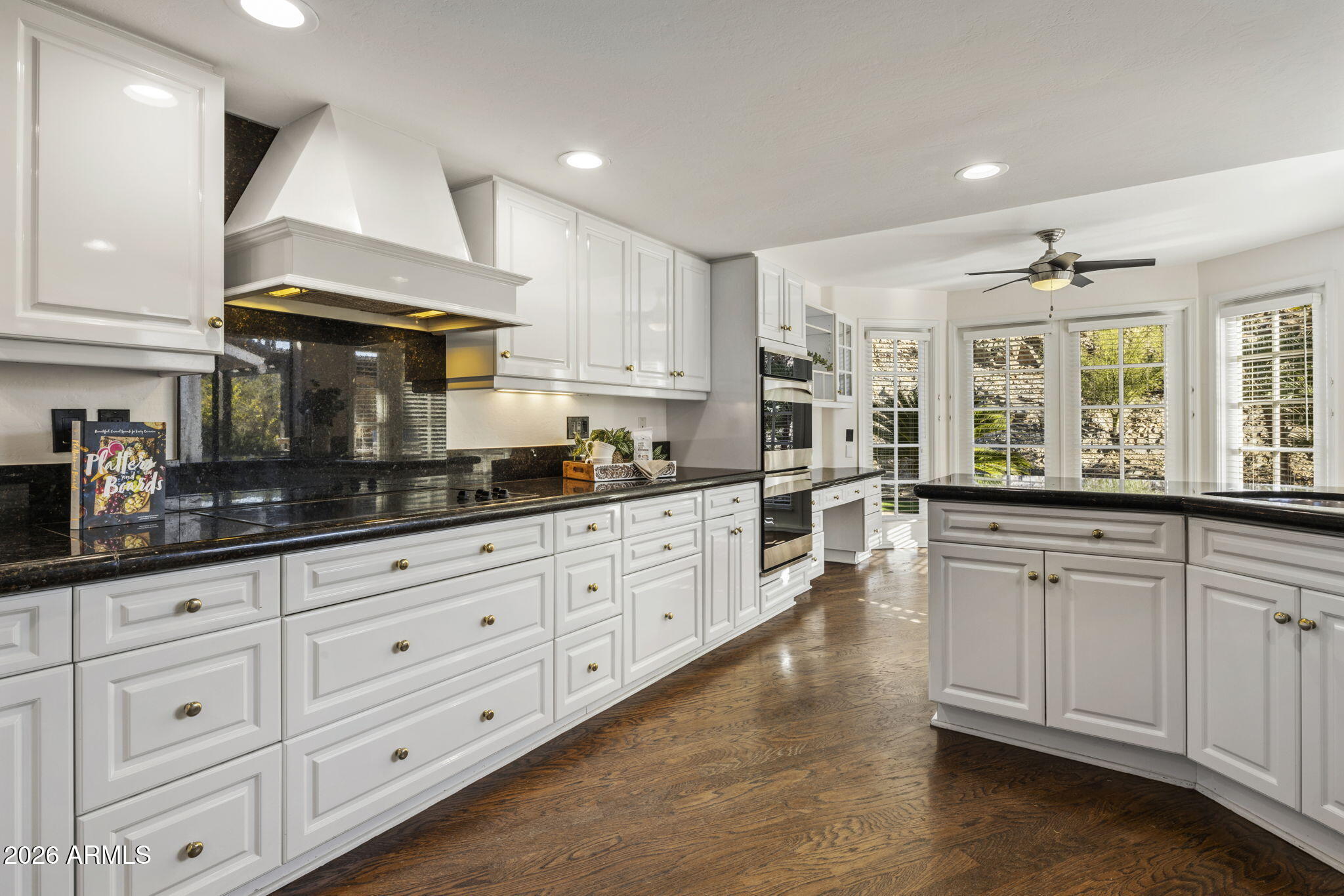 8955 North 45th Street Phoenix, AZ 85028 - Photo 11 of 53 Kitchen