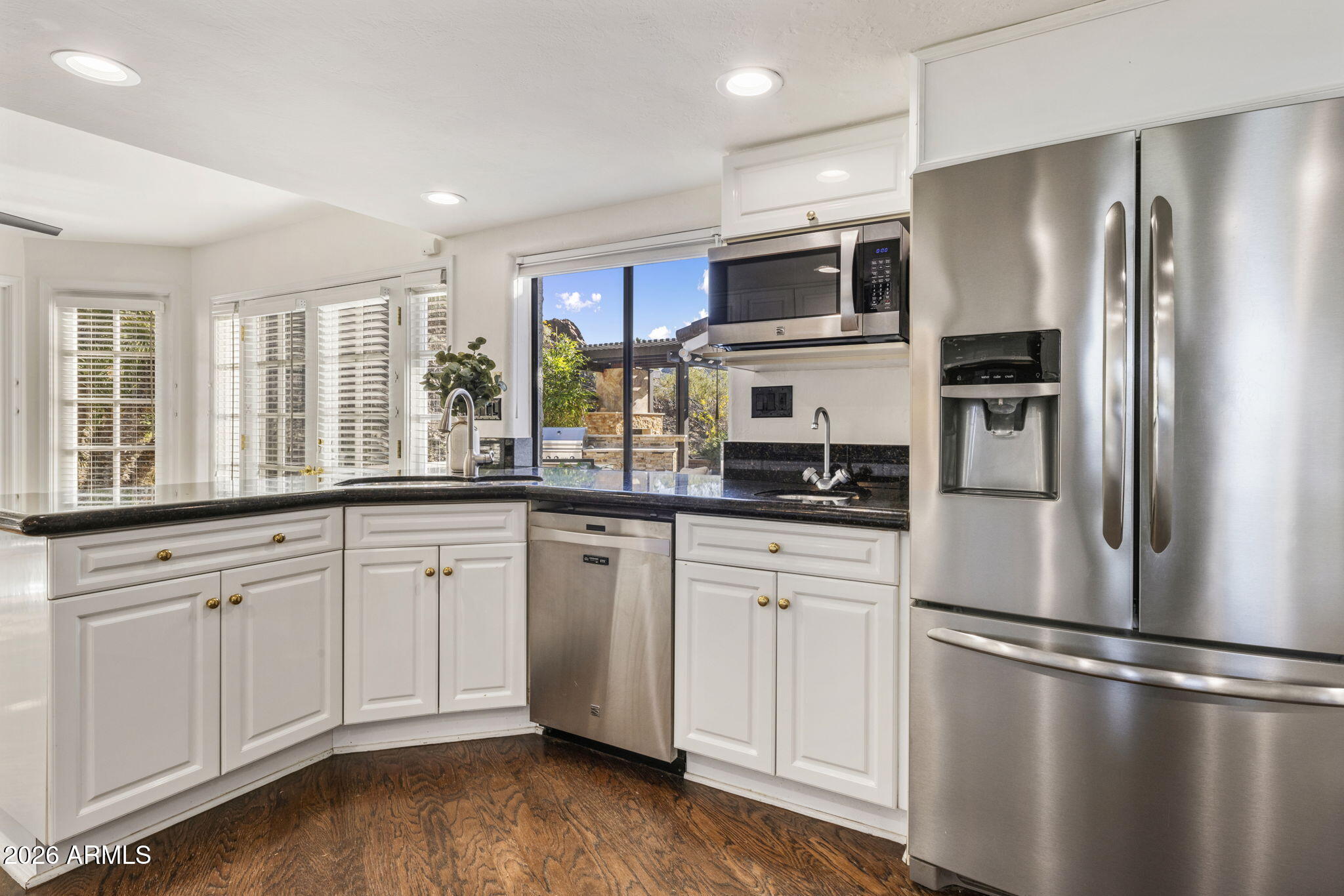8955 North 45th Street Phoenix, AZ 85028 - Photo 12 of 53 Kitchen