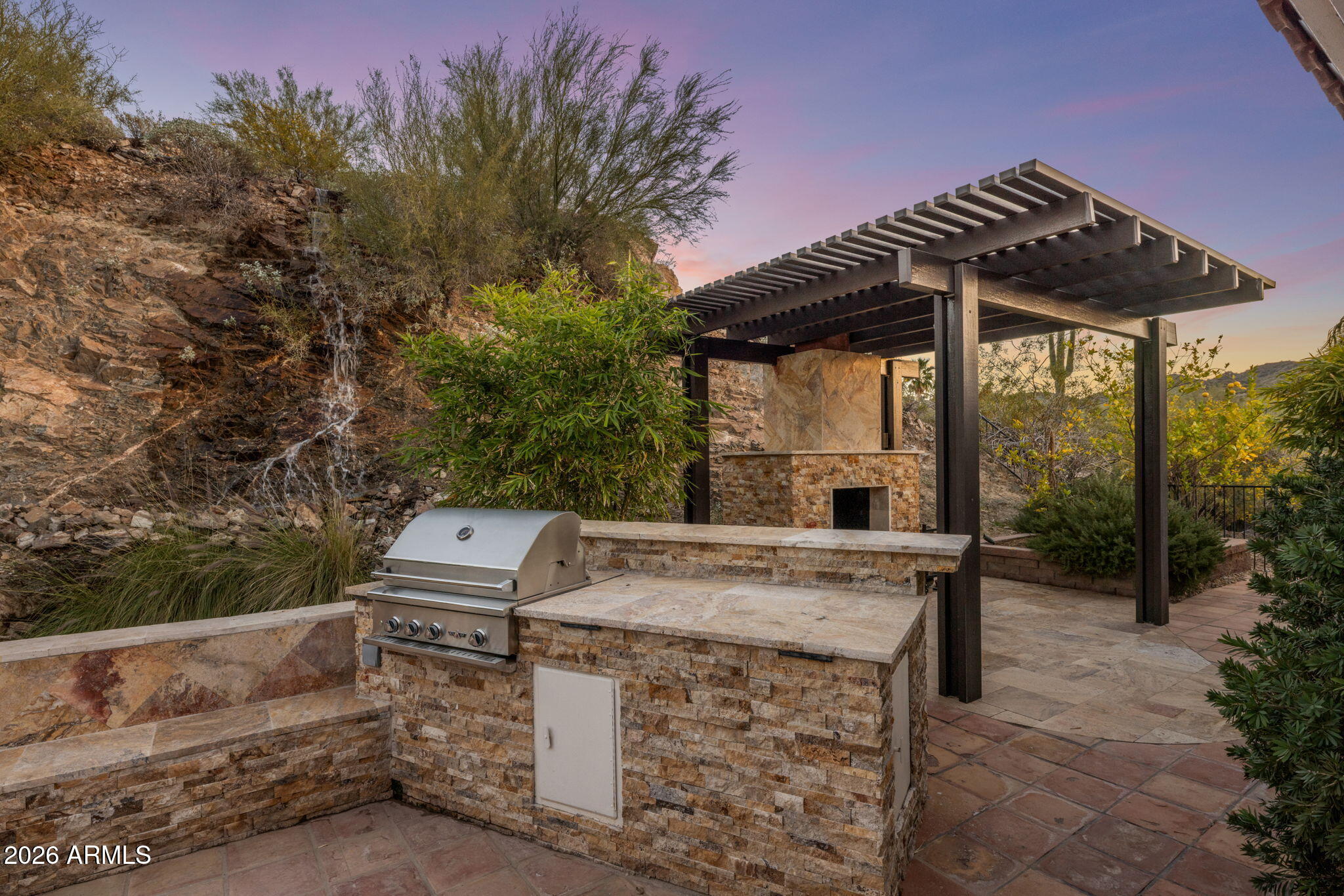 8955 North 45th Street Phoenix, AZ 85028 - Photo 31 of 53 Custom Build-in BBQ