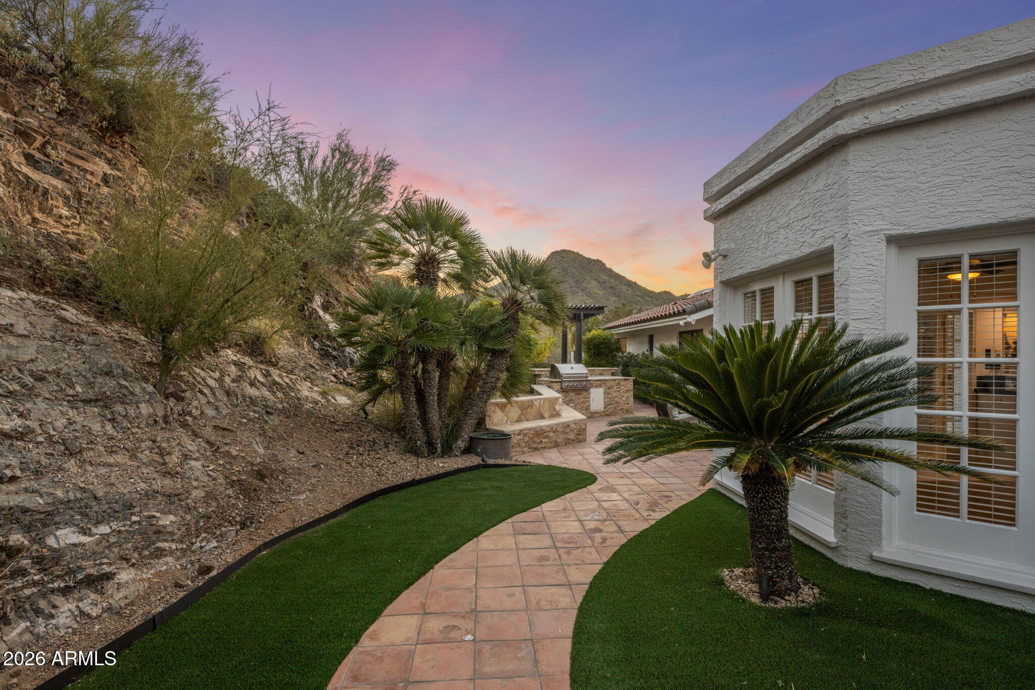 8955 North 45th Street Phoenix, AZ 85028 - Photo 37 of 53 Side Yard View