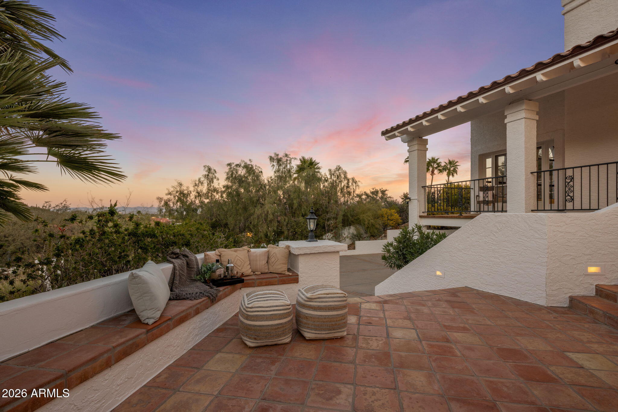 8955 North 45th Street Phoenix, AZ 85028 - Photo 43 of 53 Front Patio