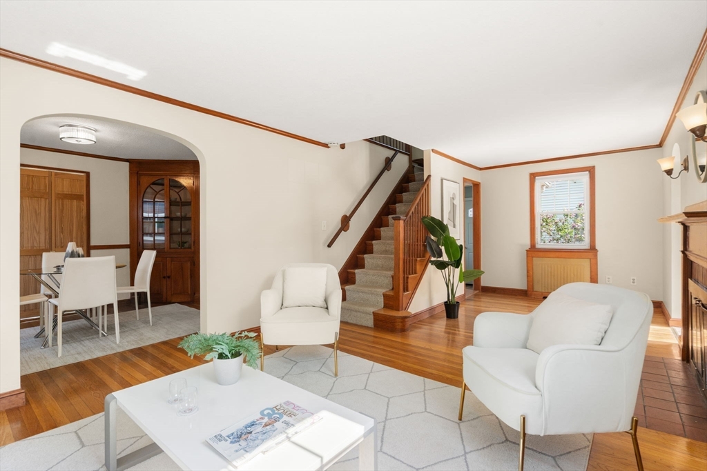 17 Myopia Road Boston, MA 02136 - Photo 5 of 27