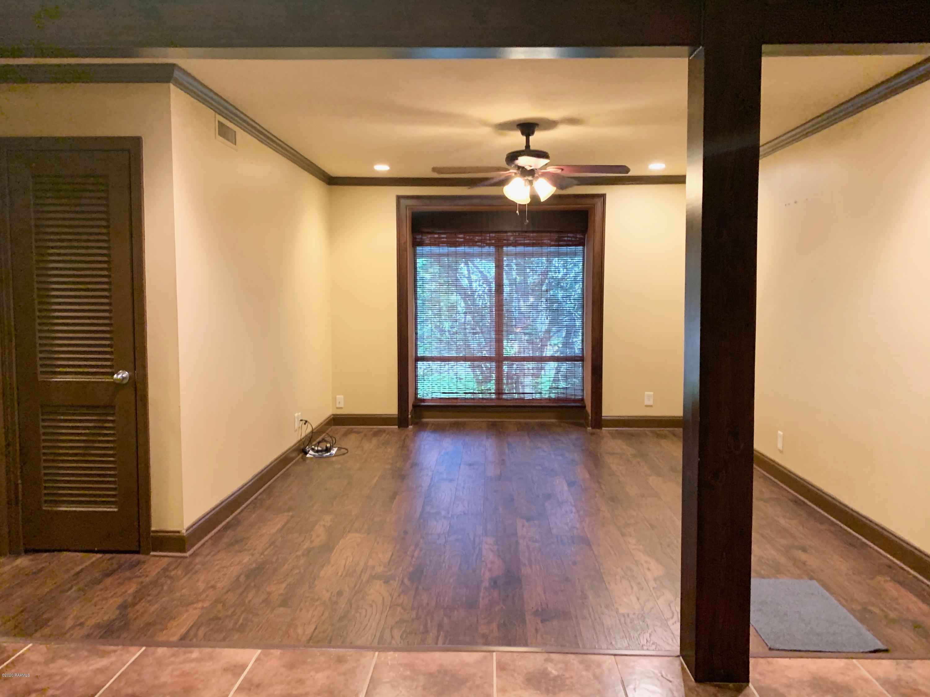 220 Doucet Road, Unit 210B Lafayette, LA 70503 - Photo 2 of 4 IMG_7025