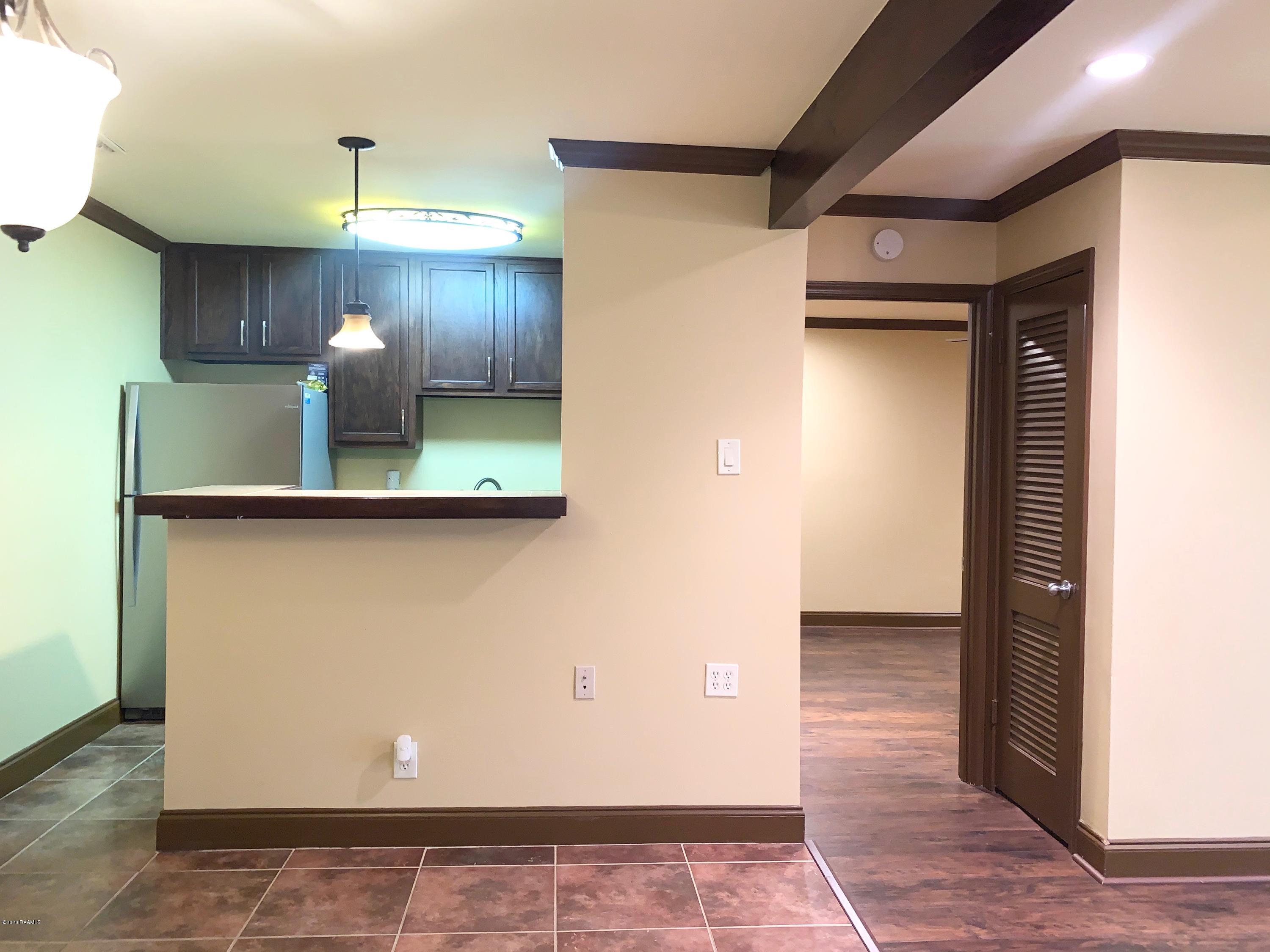 220 Doucet Road, Unit 210B Lafayette, LA 70503 - Photo 4 of 4 IMG_7032