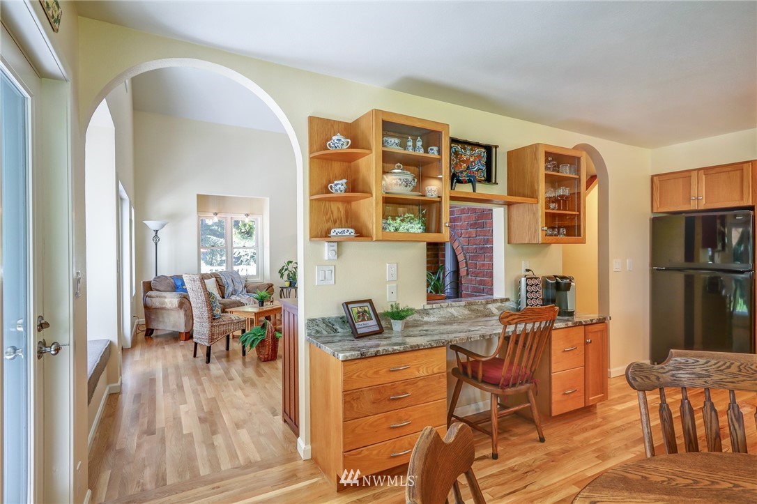 3331 Northwest Parris Road Poulsbo, WA 98370 - Photo 15 of 38 Gallery Image 15