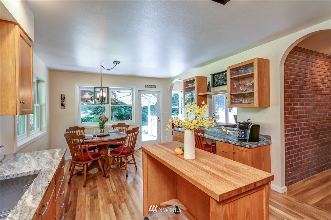 3331 Northwest Parris Road Poulsbo, WA 98370 - Photo 16 of 38 Gallery Image 16