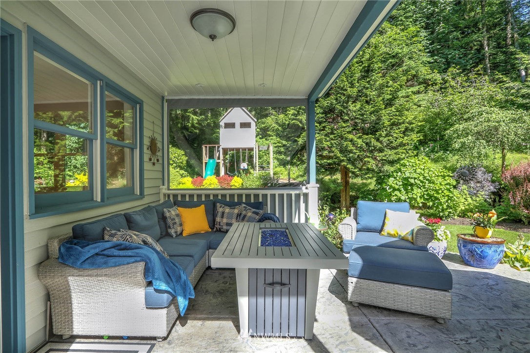 3331 Northwest Parris Road Poulsbo, WA 98370 - Photo 18 of 38 Gallery Image 18